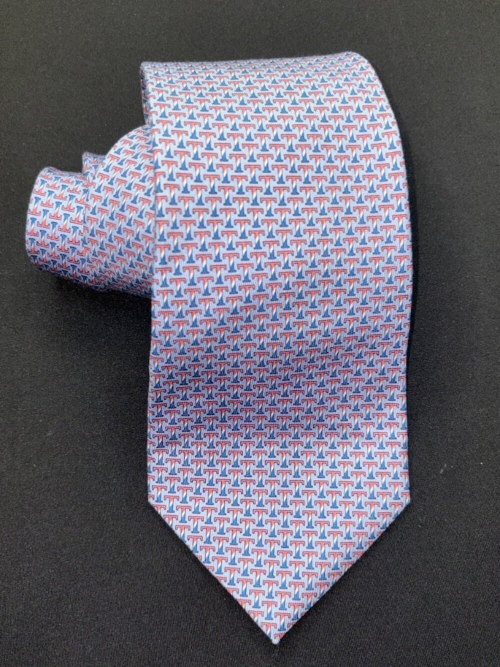 Vineyard Vines Taft School Watertown "T" Themed Blue Tie - 59” x 3.5” 100% Silk